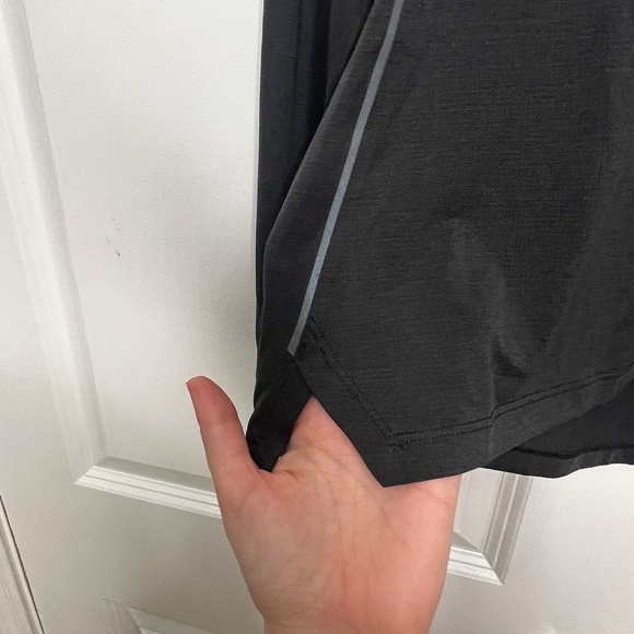 lululemon Men’s Long Sleeve Running Shirt Reflective black size large - Picture 6 of 6